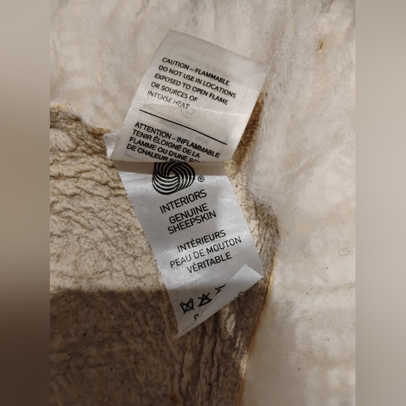 Genuine Australian Sheepskin Rug - Picture 4 of 4